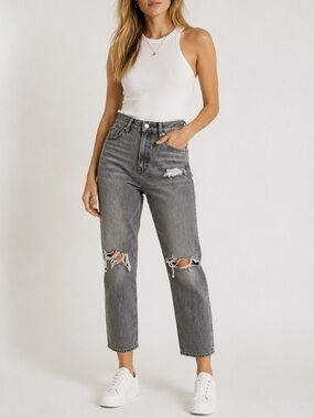 American Eagle 2 Short Mom Jeans Gray Women’s Distressed Ripped High Rise Frayed